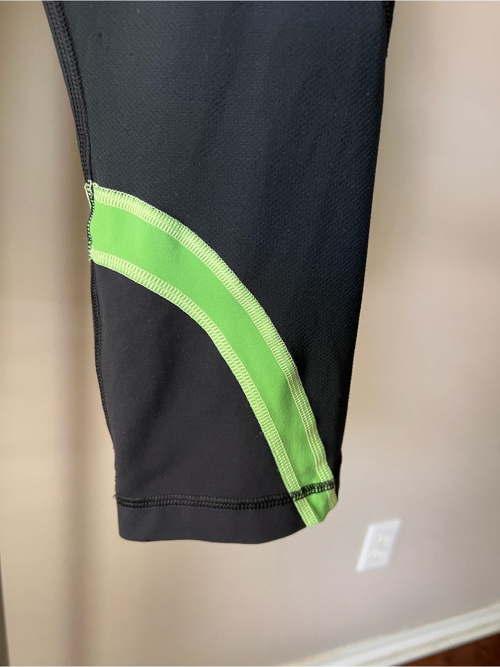 Lululemon run inspire crop II BLACK/ frond - Picture 7 of 9